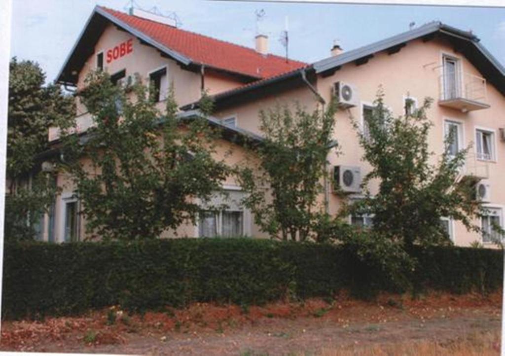 B&B Ljubicevski Raj Požarevac Buitenkant foto